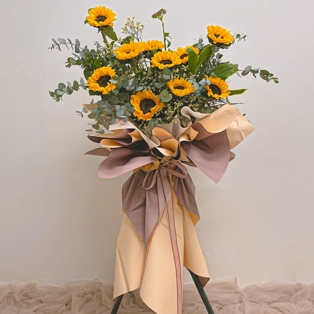 sunflowers-flower-stand